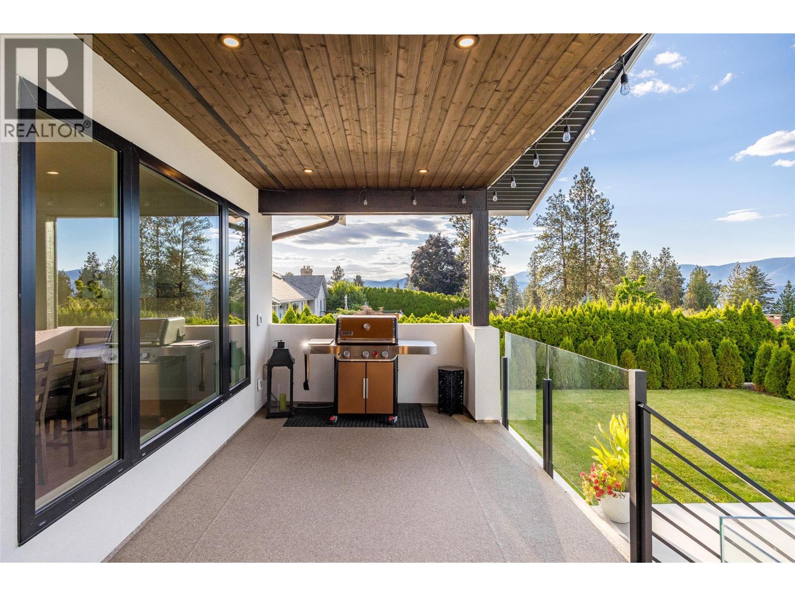  415 Curlew Drive, Kelowna