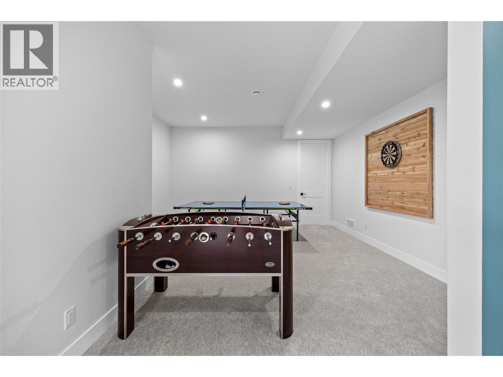  415 Curlew Drive, Kelowna