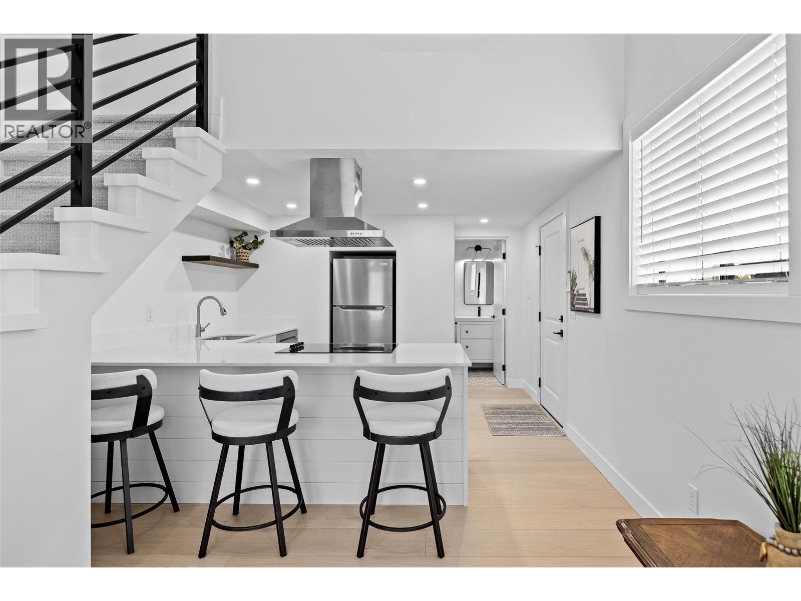  415 Curlew Drive, Kelowna