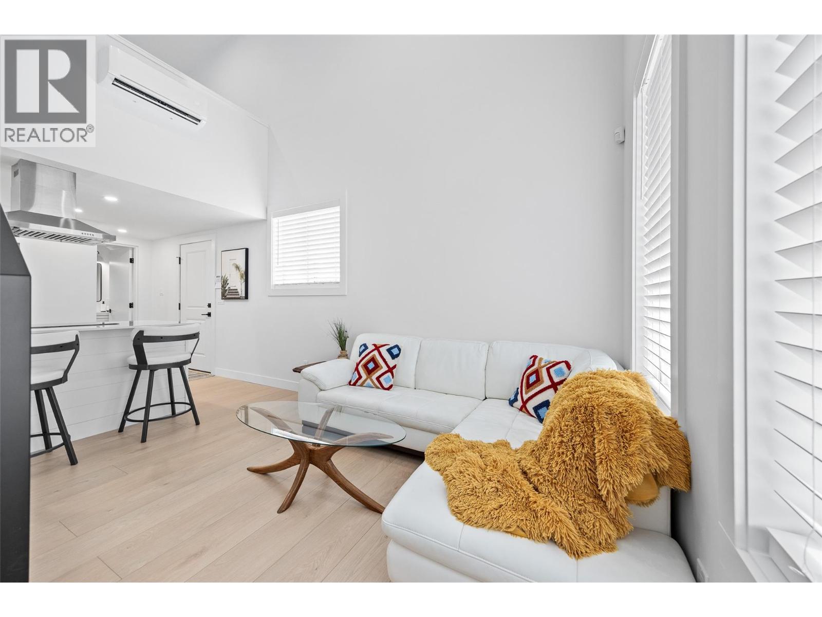  415 Curlew Drive, Kelowna