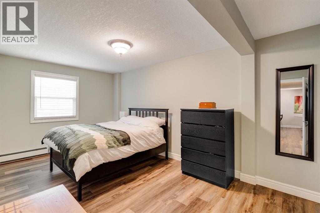 Single Family House for Sale in    Avenue SW Altadore Calgary 