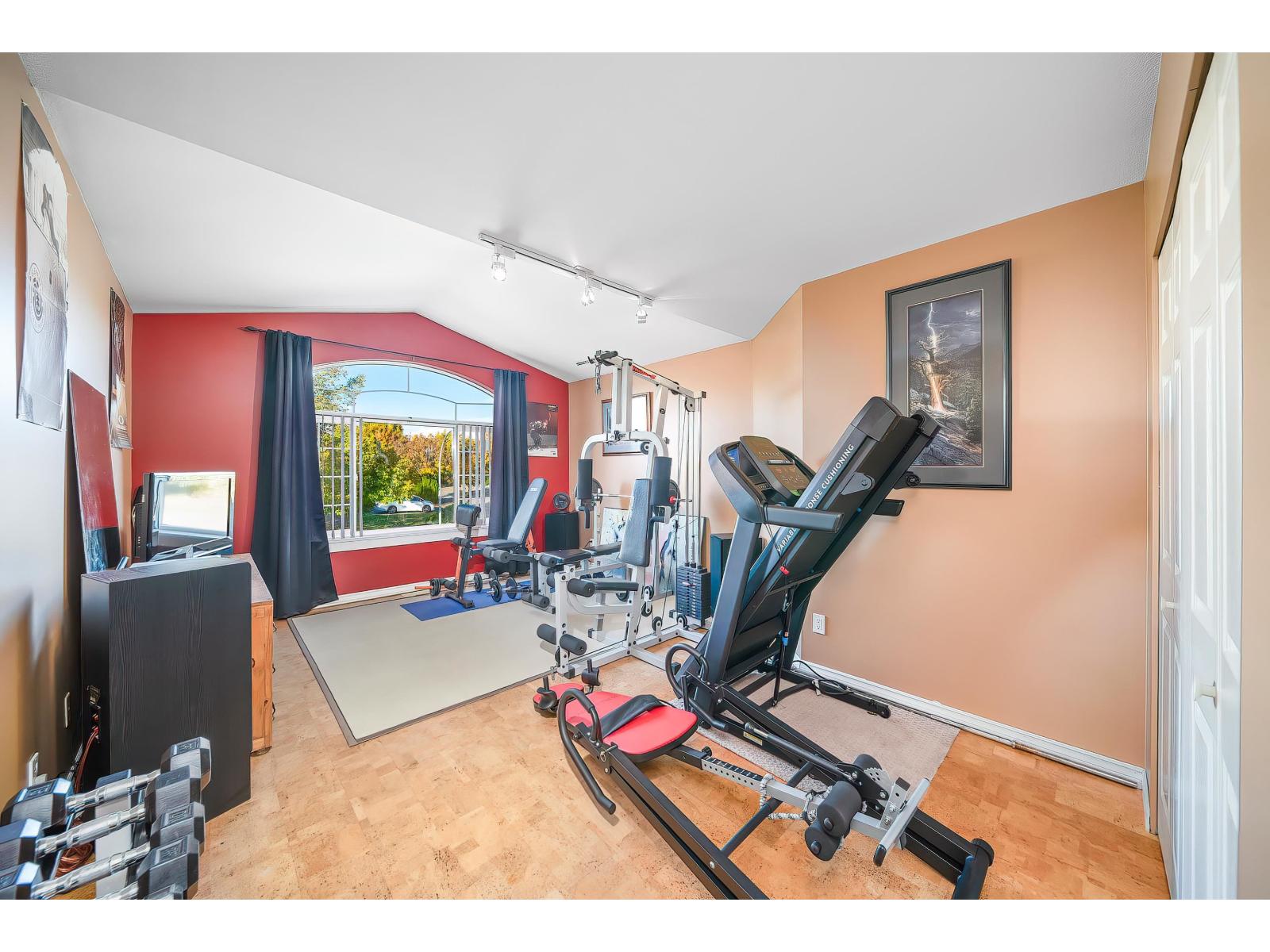 26912 24A AVENUE, Langley