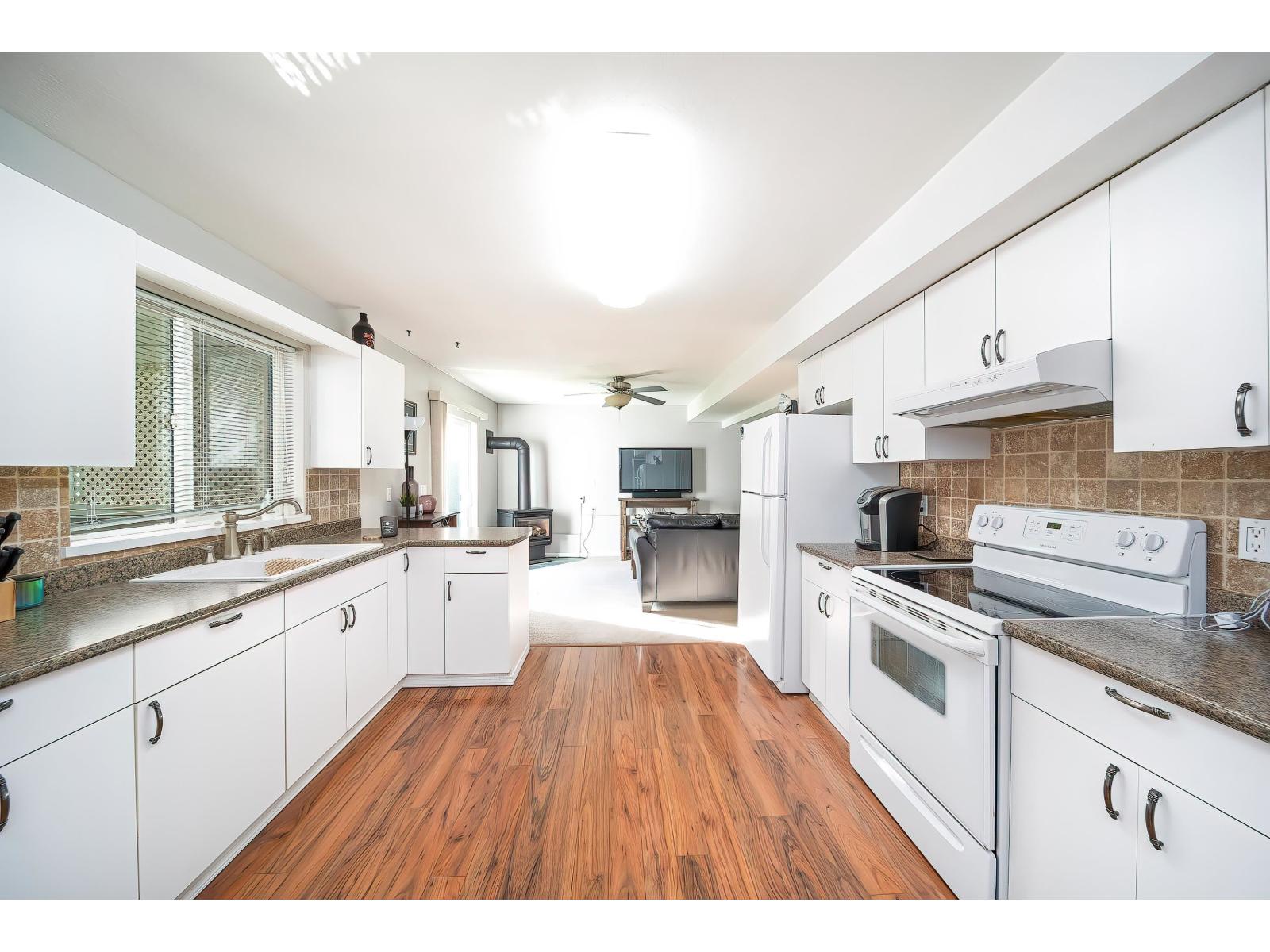 26912 24A AVENUE, Langley