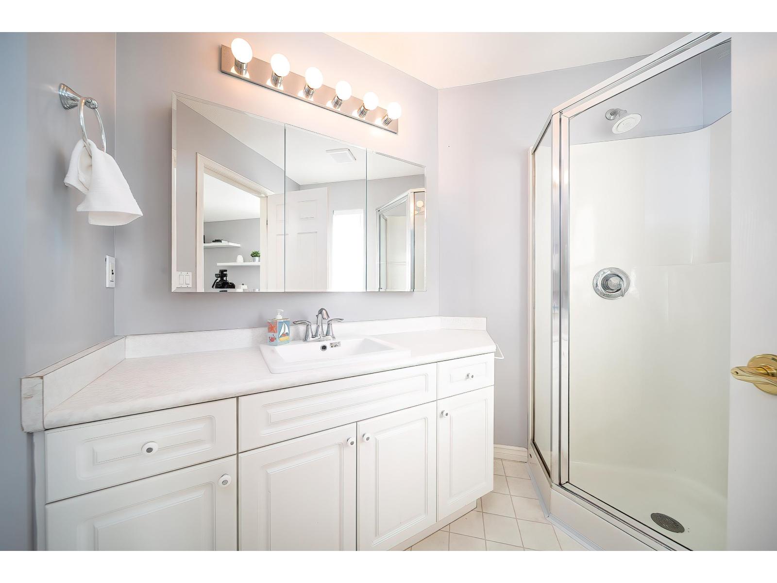 26912 24A AVENUE, Langley