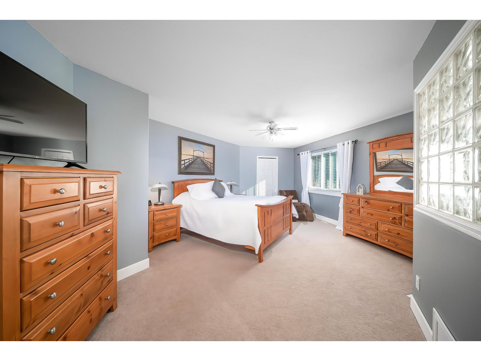 26912 24A AVENUE, Langley