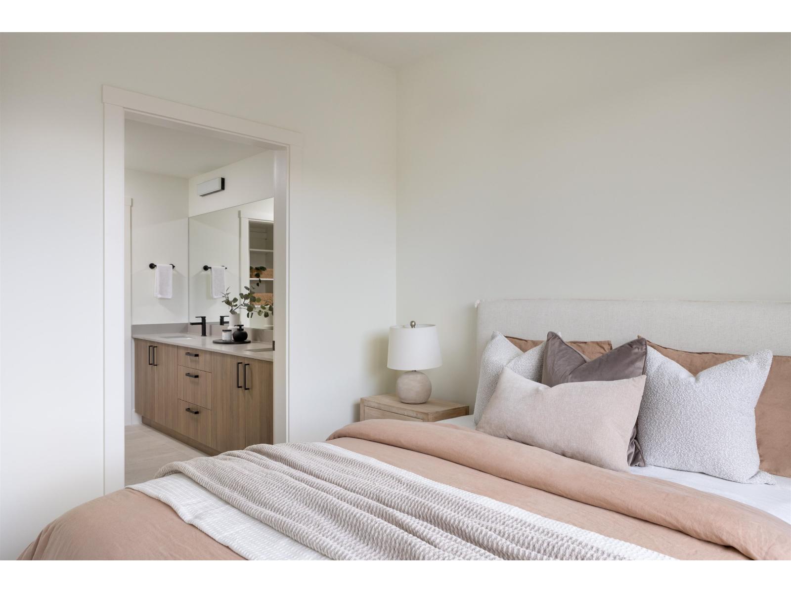 B224 8230 208B AVENUE, Langley