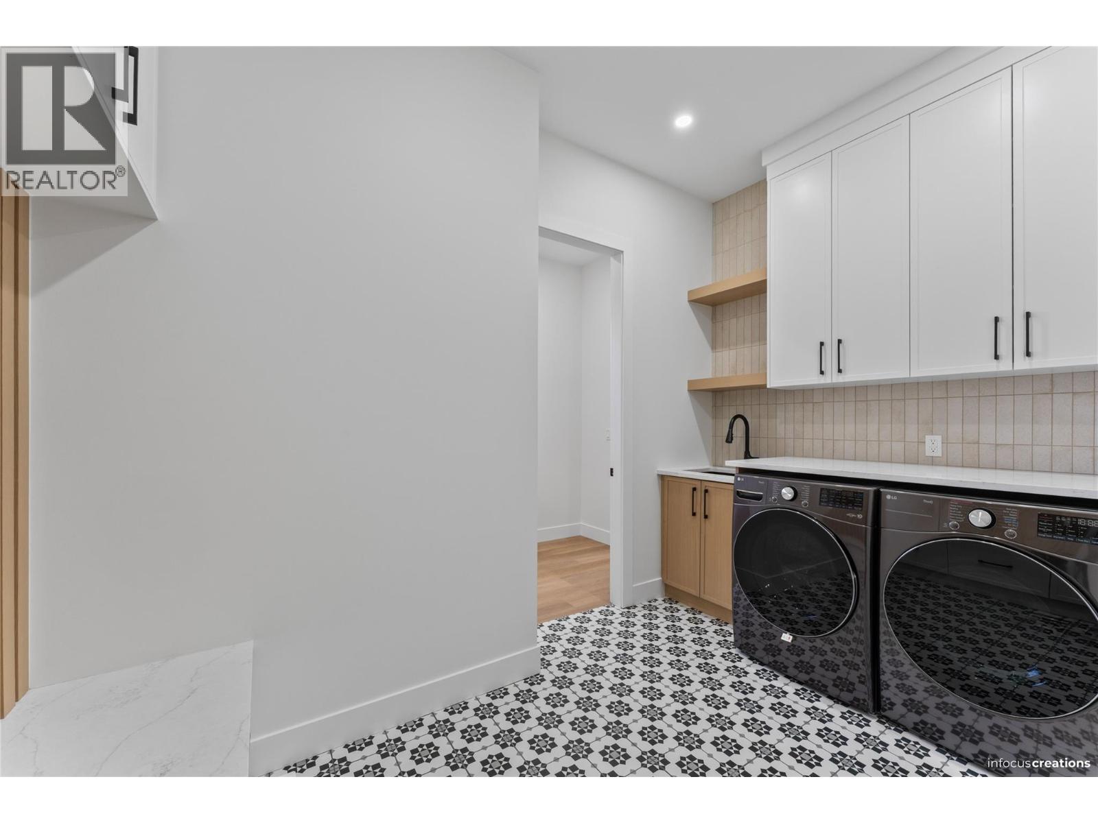 1022 Carnoustie Drive, Kelowna