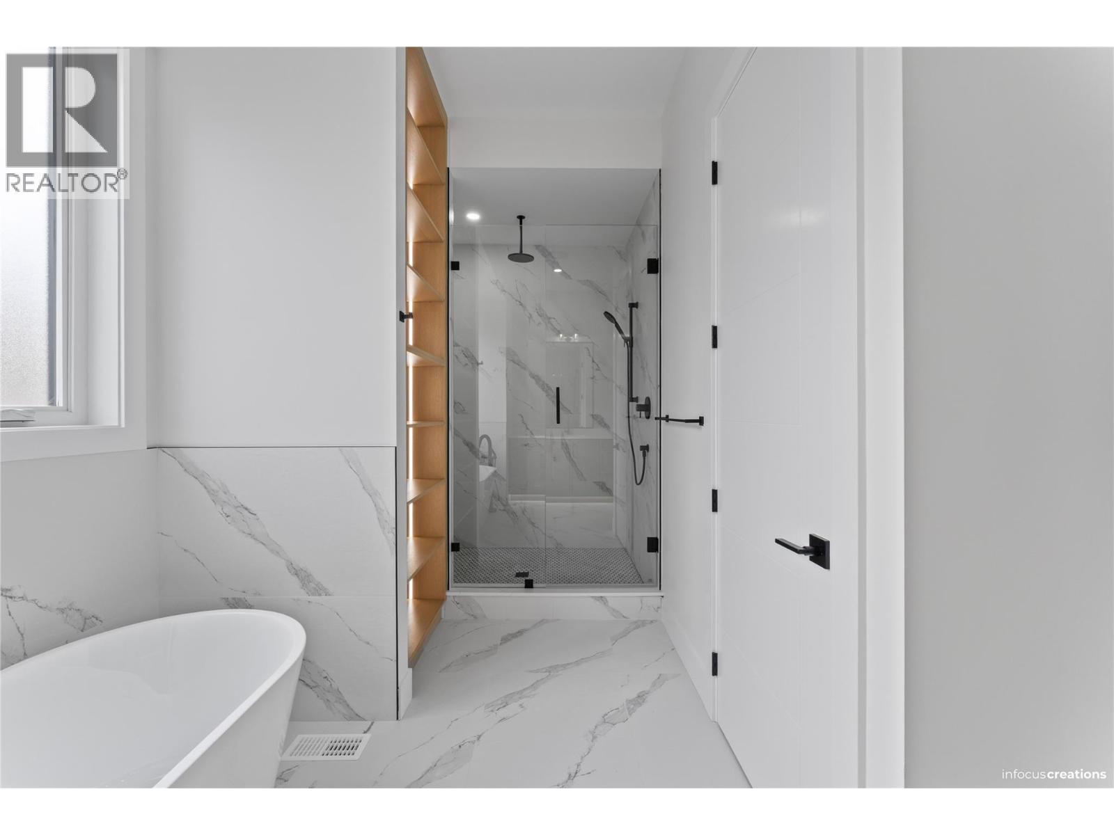 1022 Carnoustie Drive, Kelowna