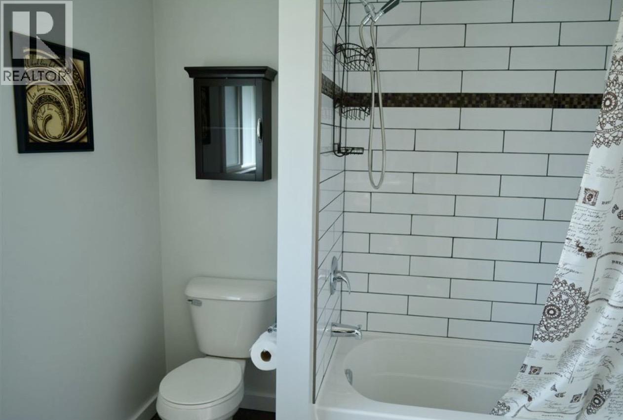 23 BARTHOLOMEW STREET - 15