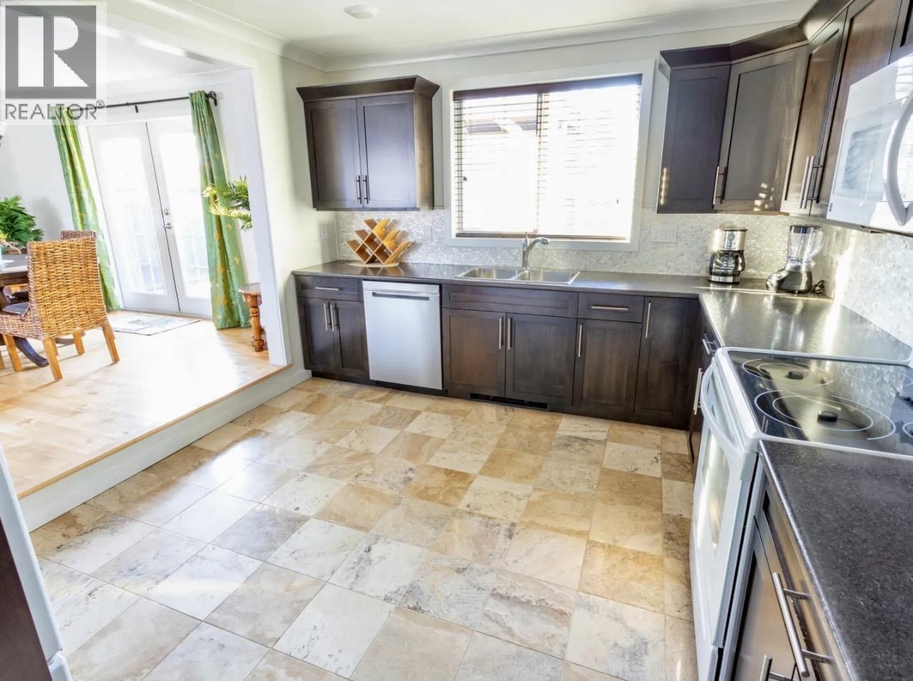 23 BARTHOLOMEW STREET - Photo 5 of 23, Kitimat, British Columbia