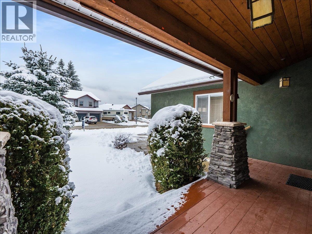 1532 Emerald Crescent, Castlegar