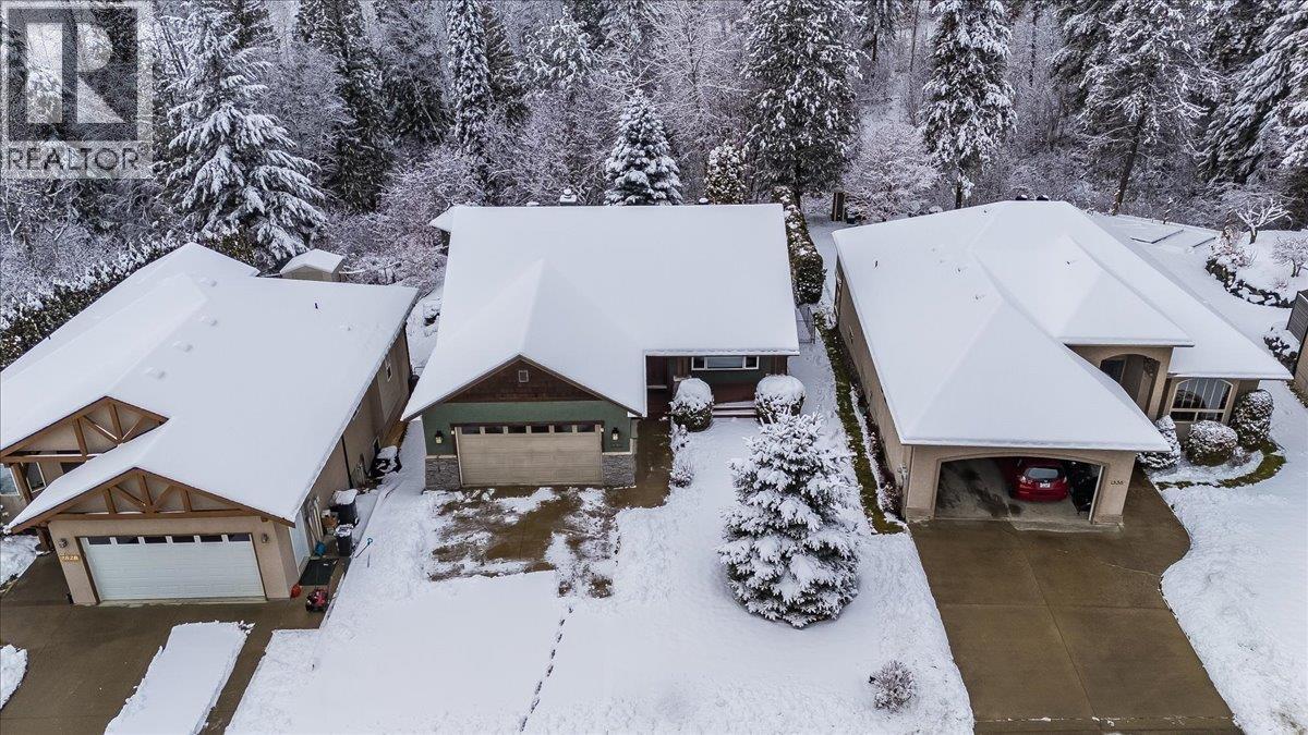 1532 Emerald Crescent, Castlegar