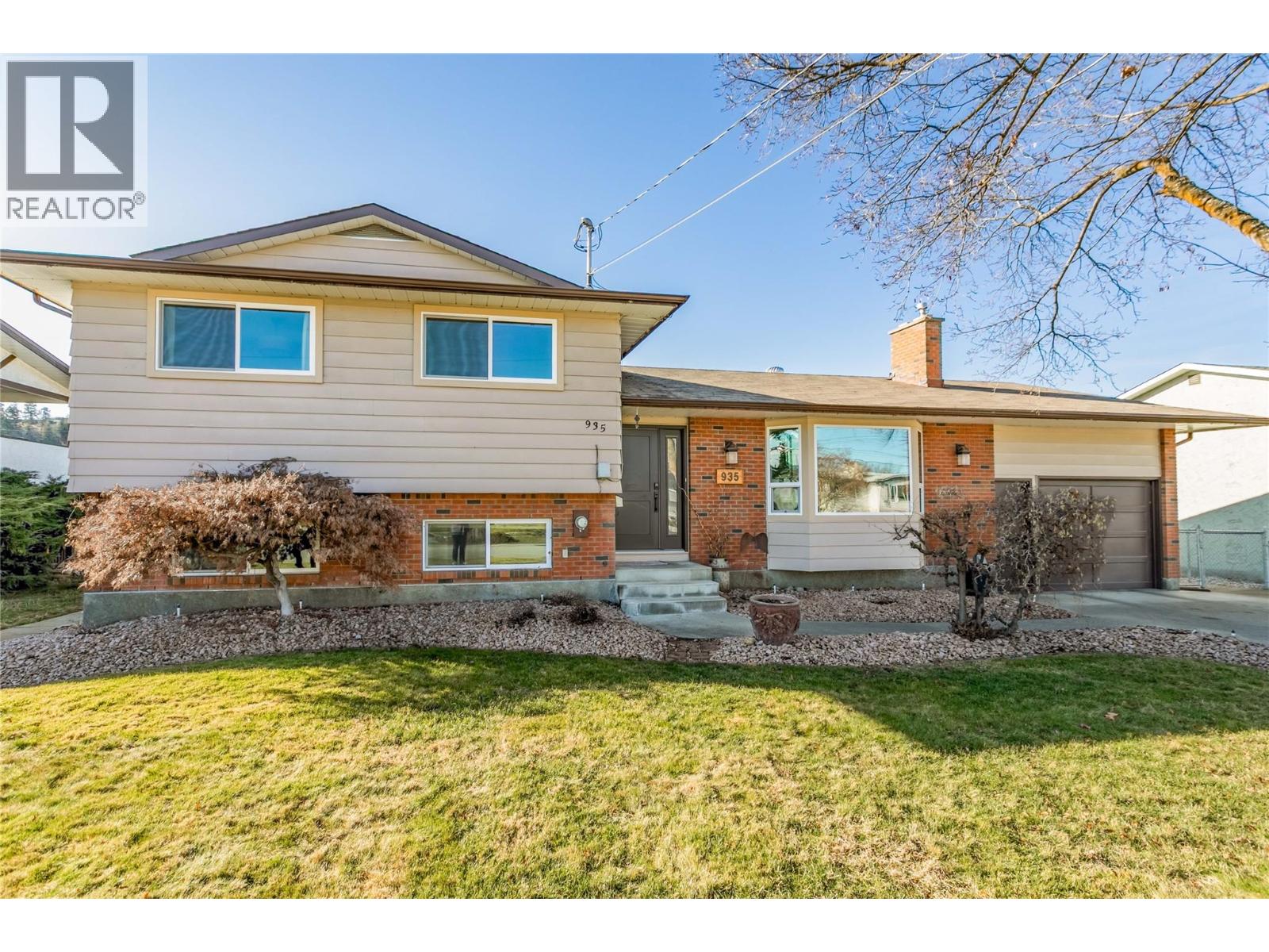  935 Hickory Road, Kelowna