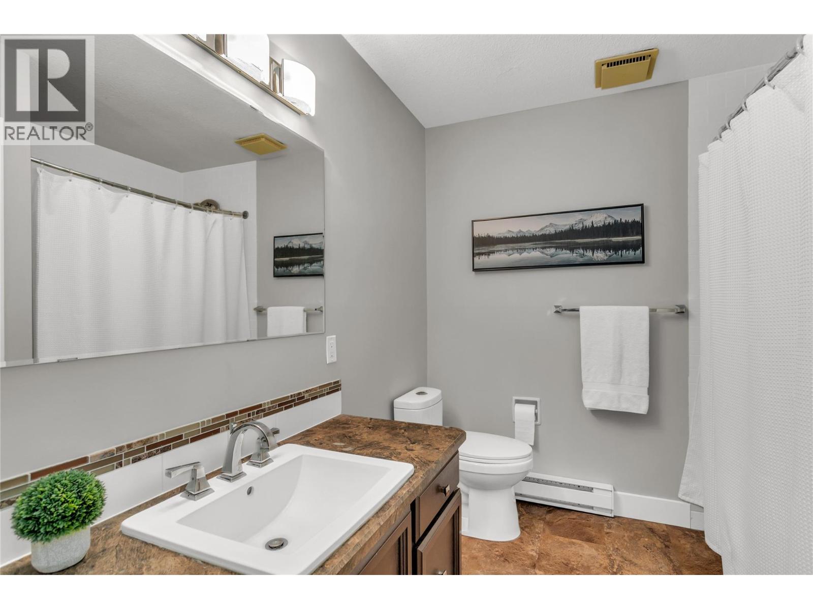  935 Hickory Road, Kelowna