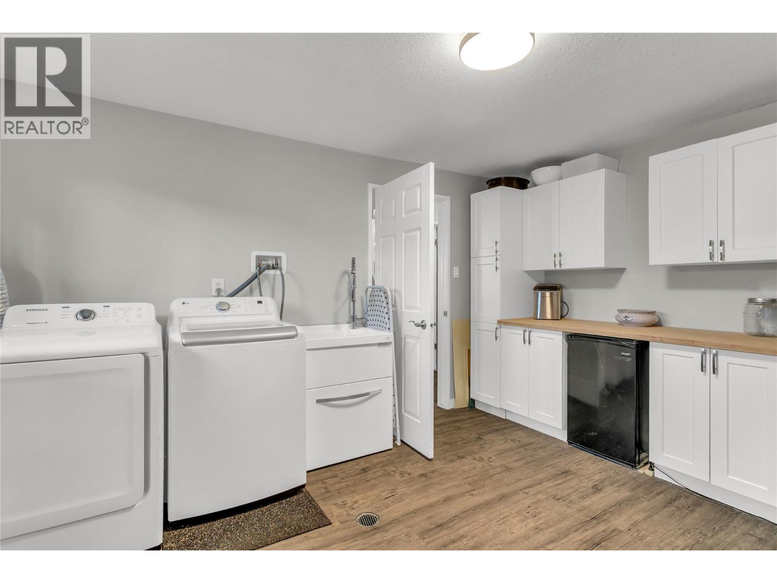  935 Hickory Road, Kelowna