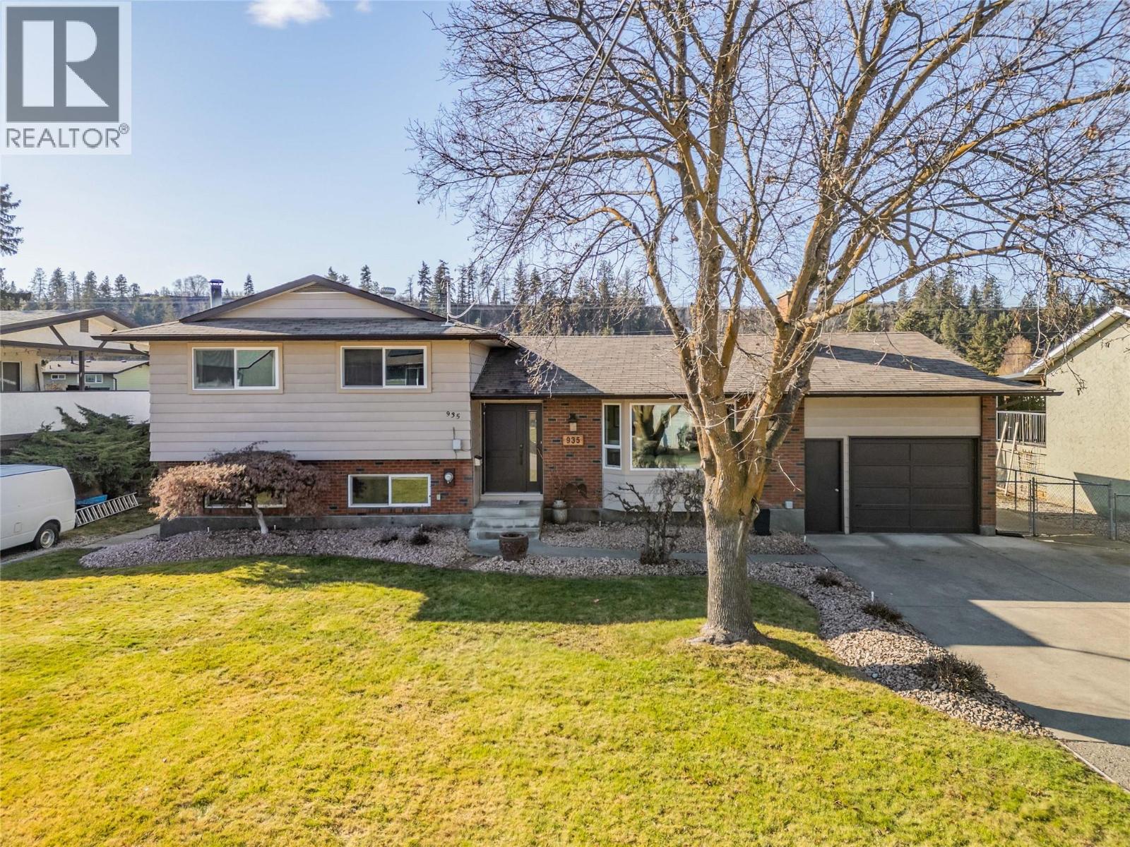  935 Hickory Road, Kelowna