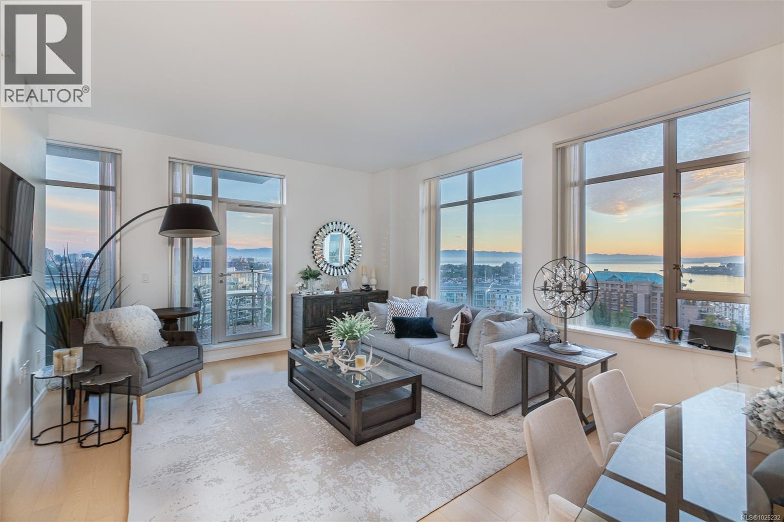 810 100 Saghalie Road, Victoria