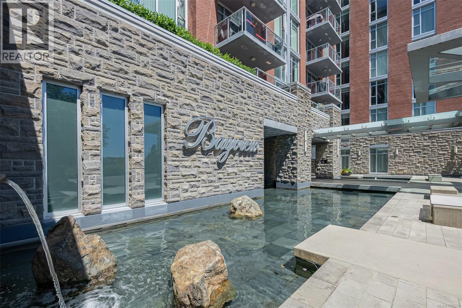 810 100 Saghalie Road, Victoria