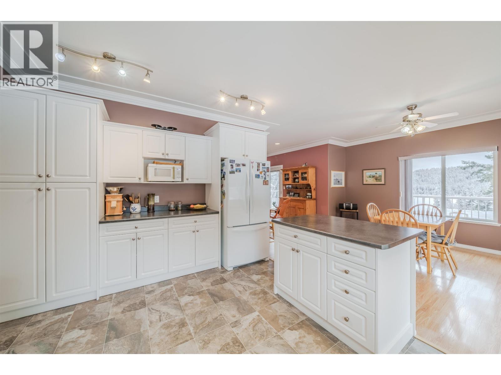 3629 S CARIBOO 97 HIGHWAY, Lac La Hache