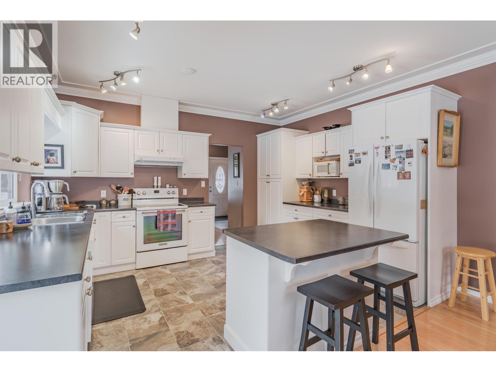 3629 S CARIBOO 97 HIGHWAY, Lac La Hache