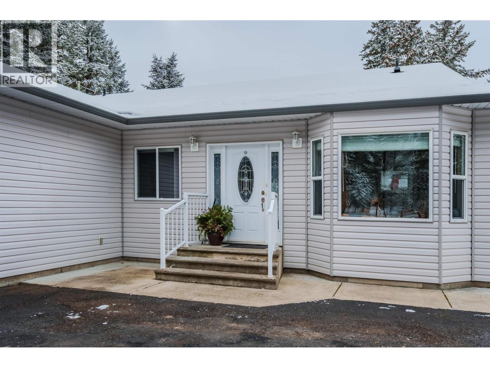 3629 S CARIBOO 97 HIGHWAY, Lac La Hache