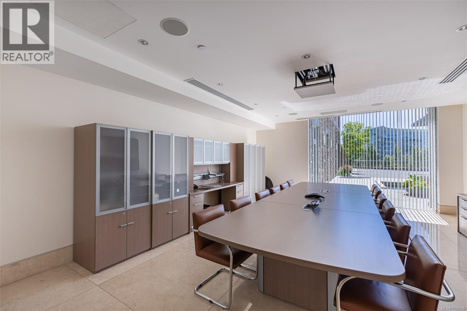 810 100 Saghalie Road, Victoria