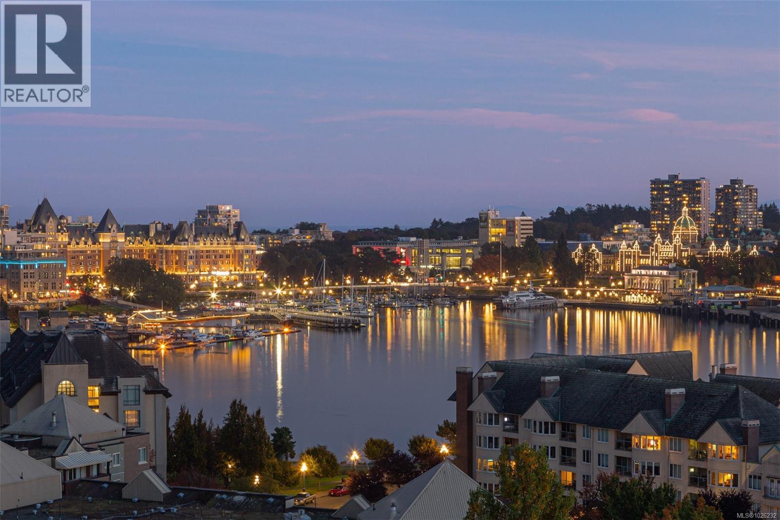 810 100 Saghalie Road, Victoria