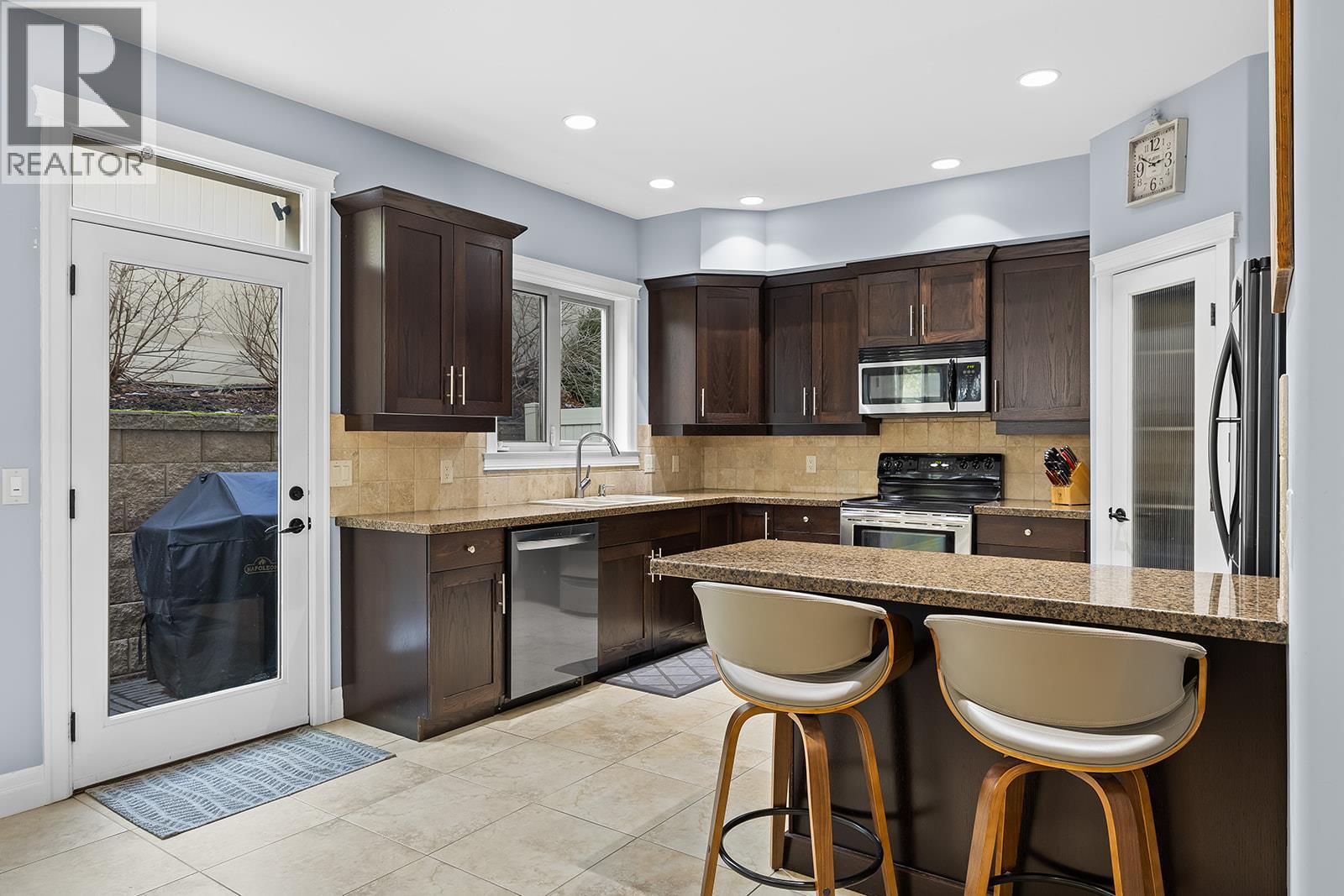 2283 Shannon Heights Court Unit# 8, West Kelowna