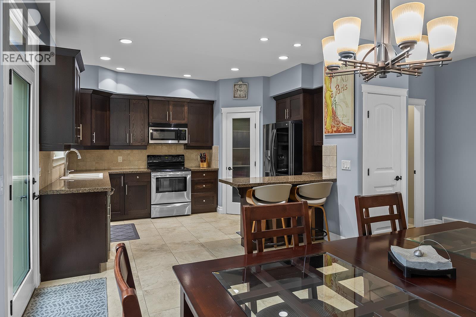 2283 Shannon Heights Court Unit# 8, West Kelowna