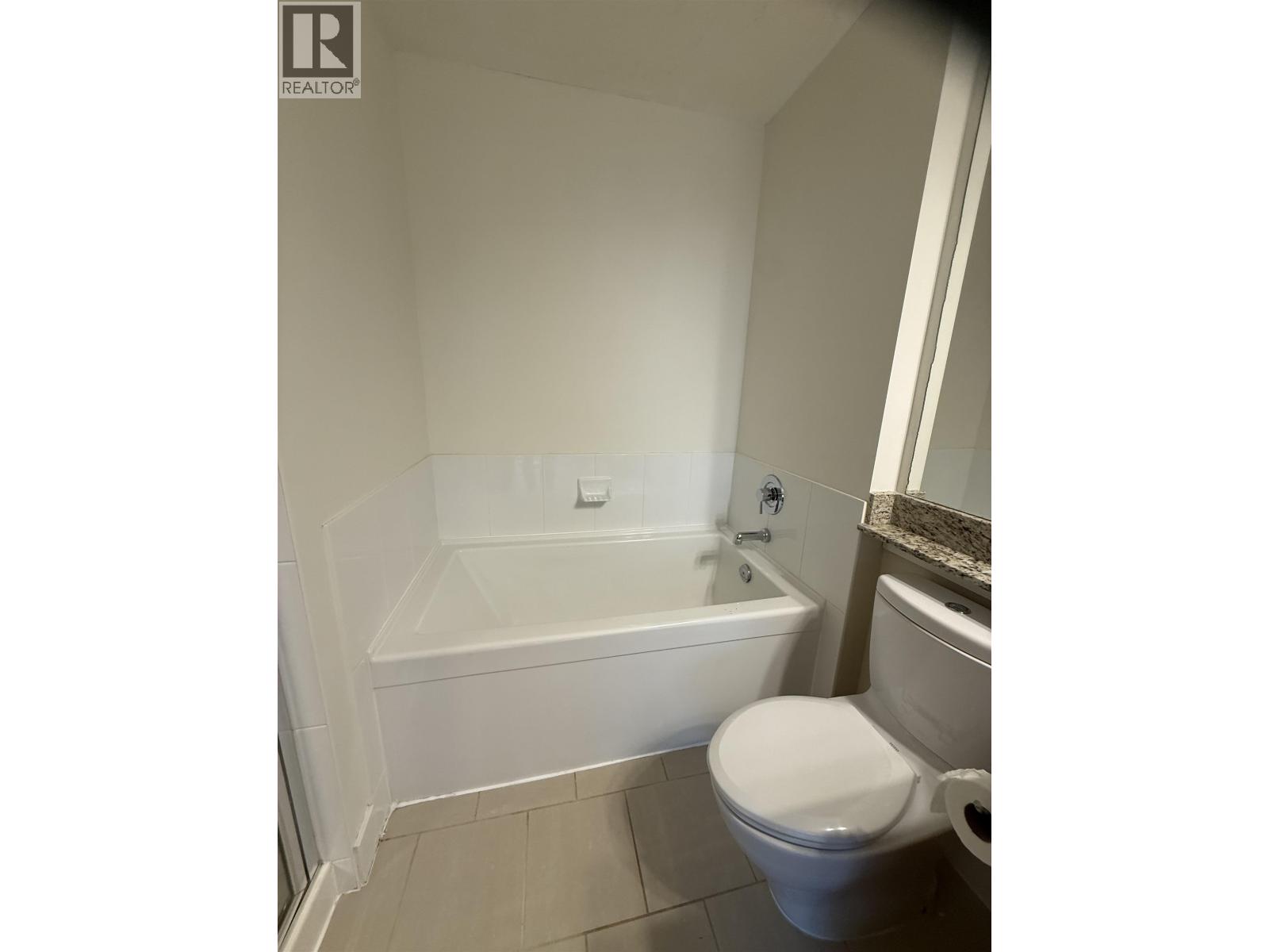 2602 WHITELEY COURT, North Vancouver