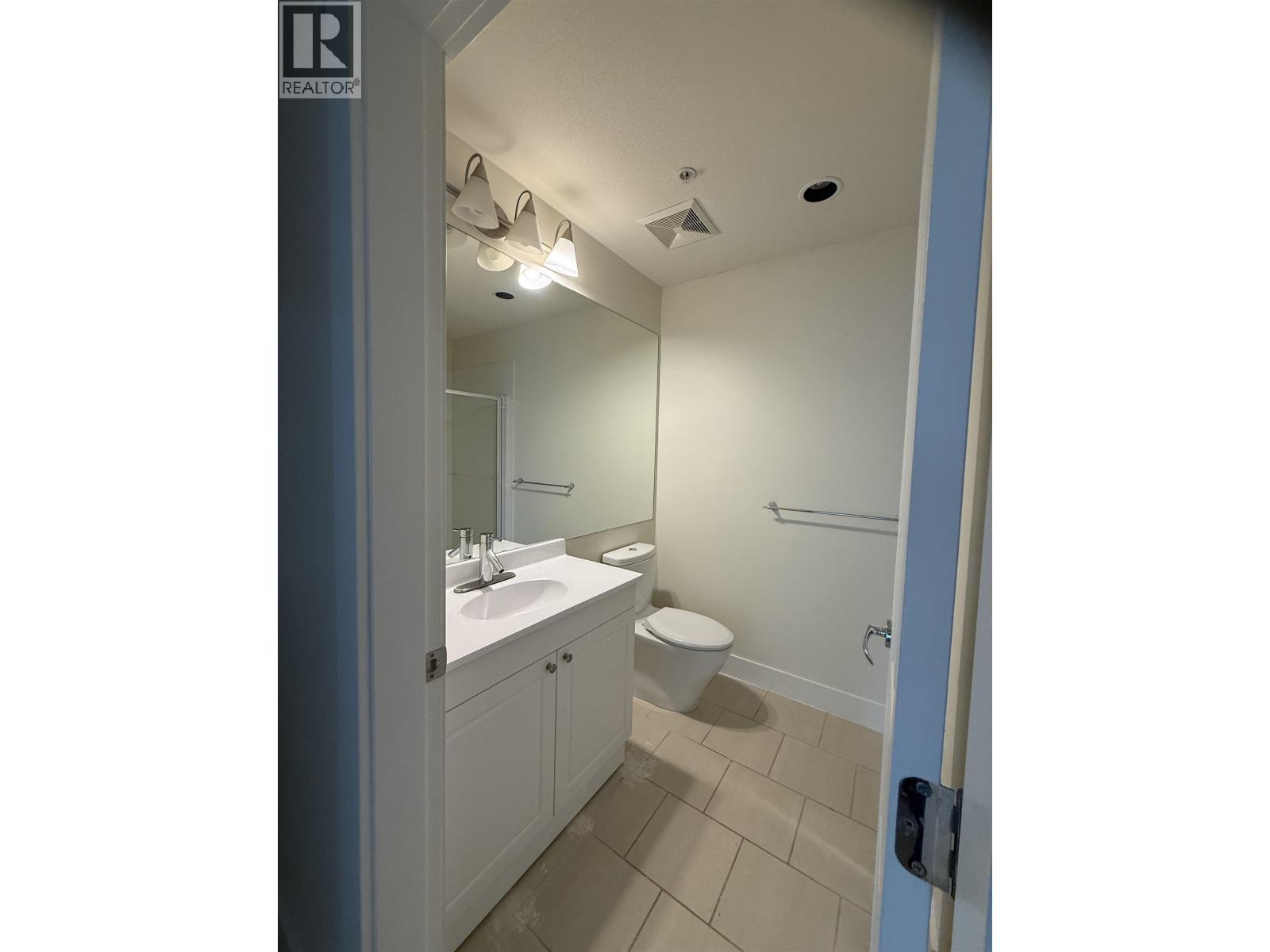 2602 WHITELEY COURT, North Vancouver