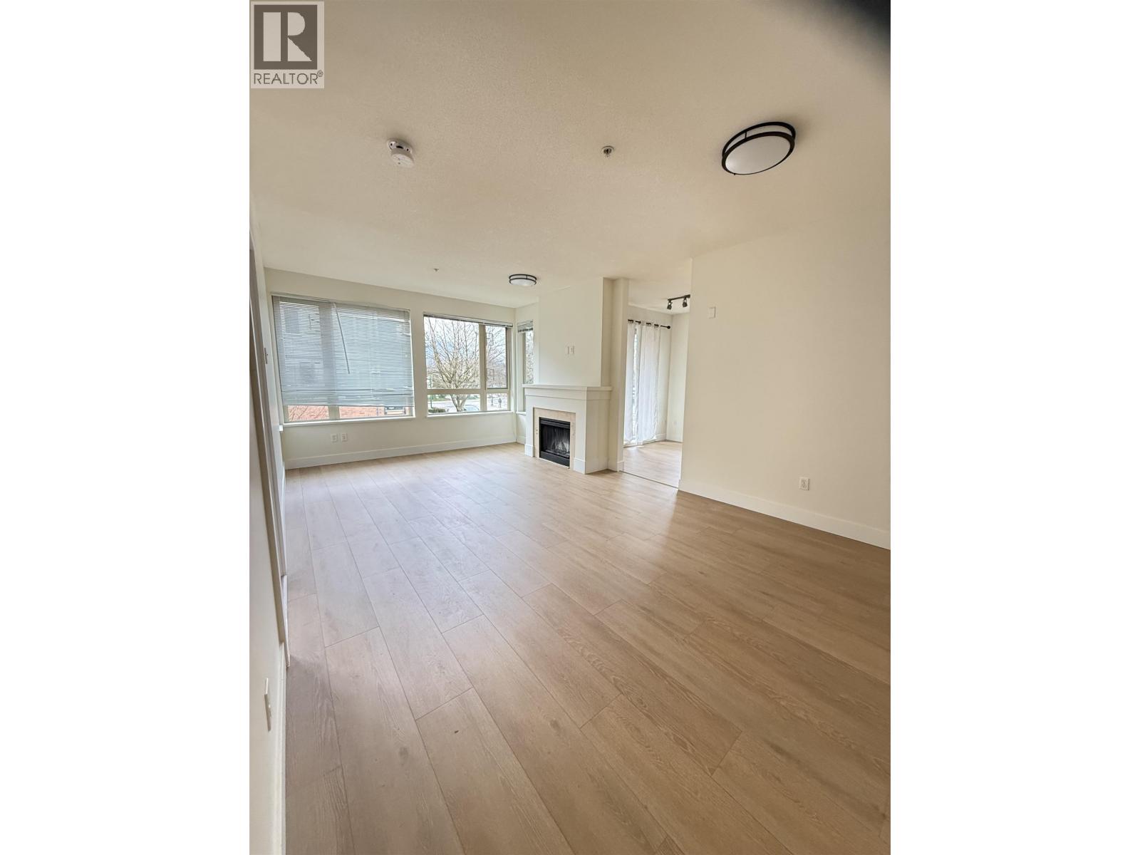 2602 WHITELEY COURT, North Vancouver