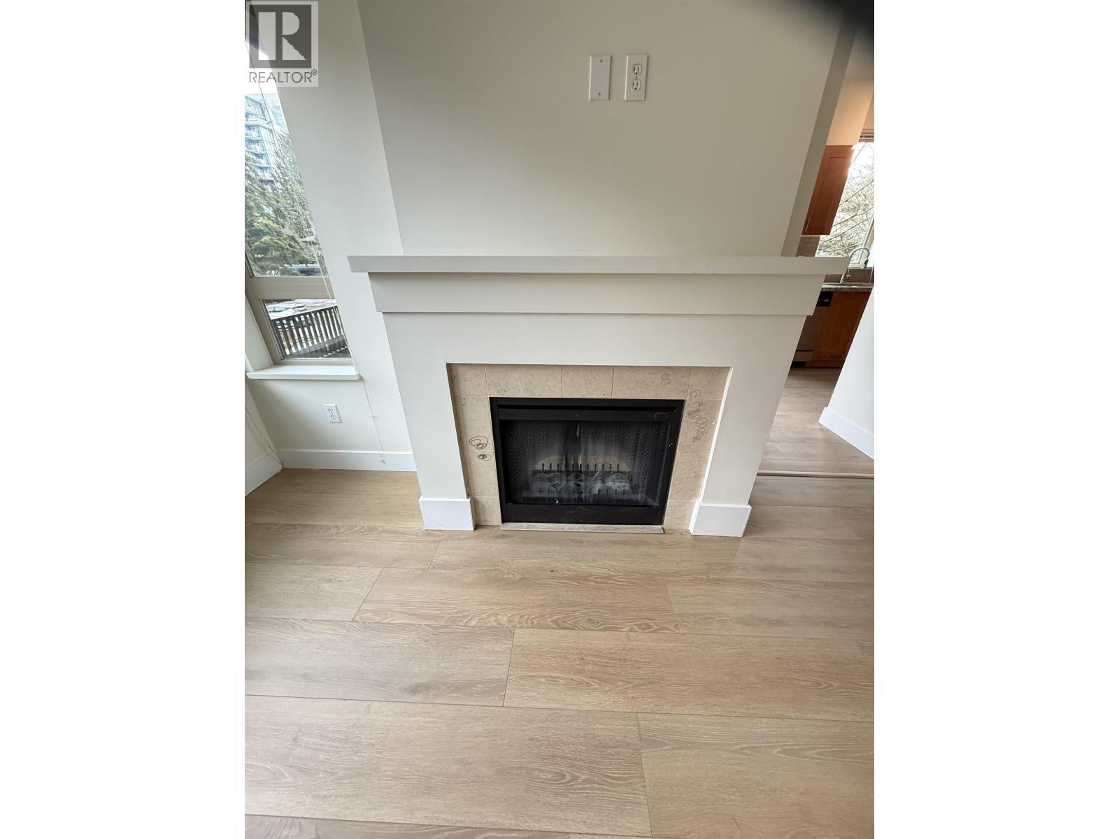 2602 WHITELEY COURT, North Vancouver