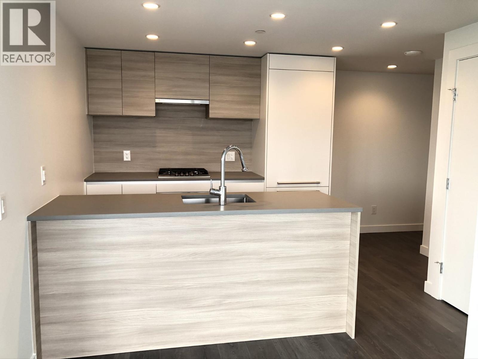 652 WHITING WAY, Coquitlam