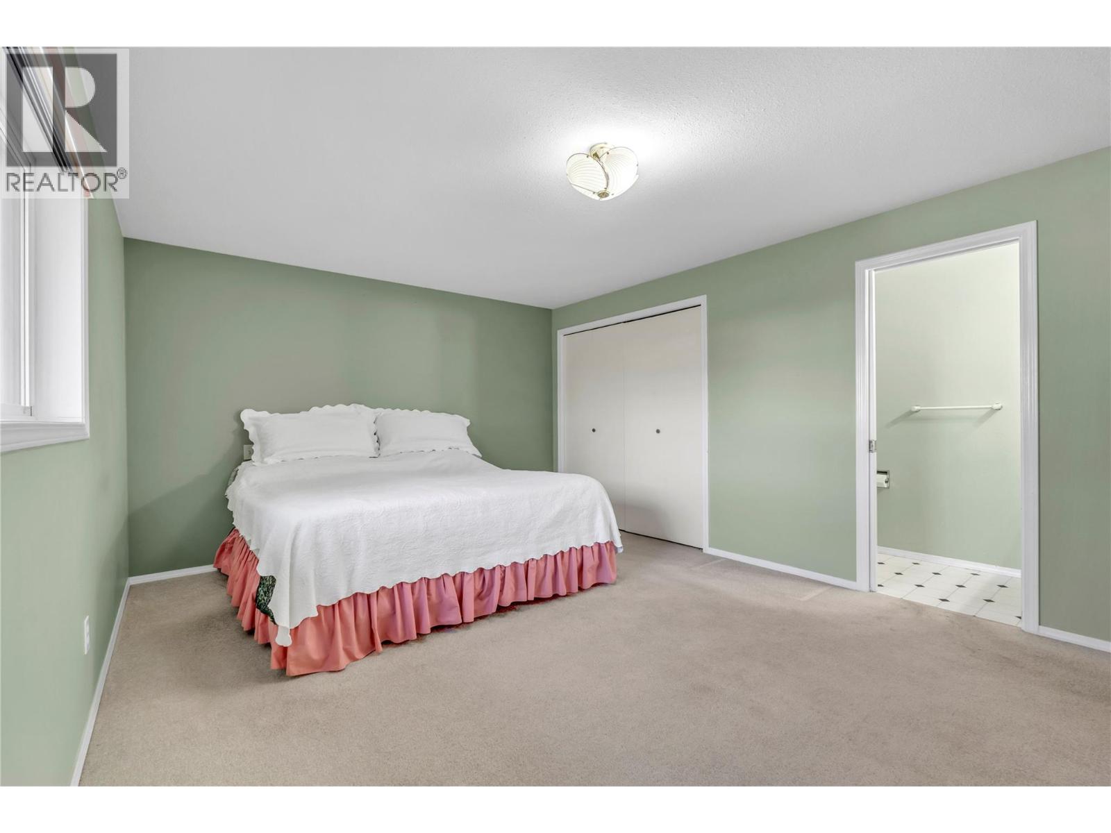 706 Miller Street, Summerland