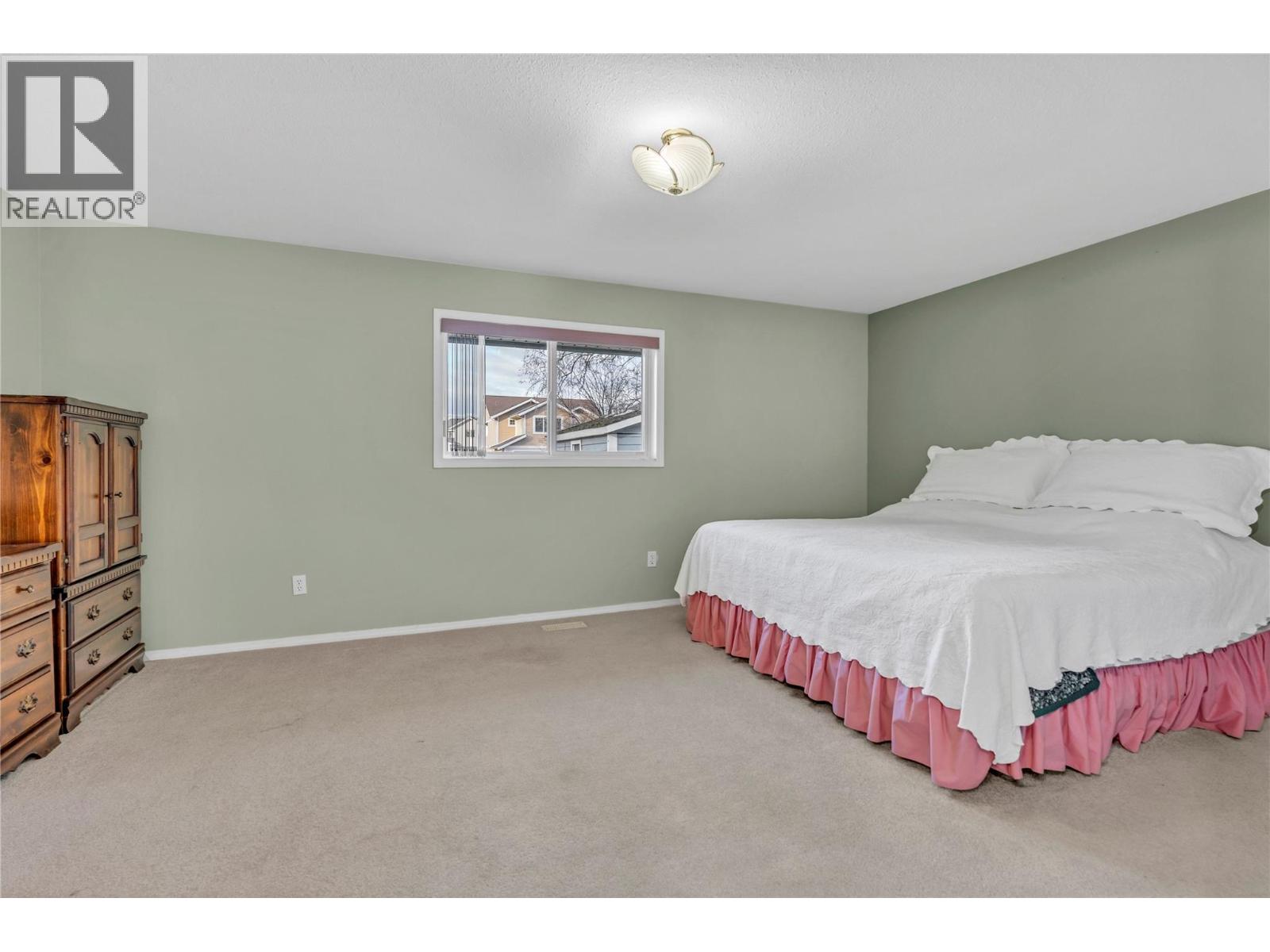 706 Miller Street, Summerland