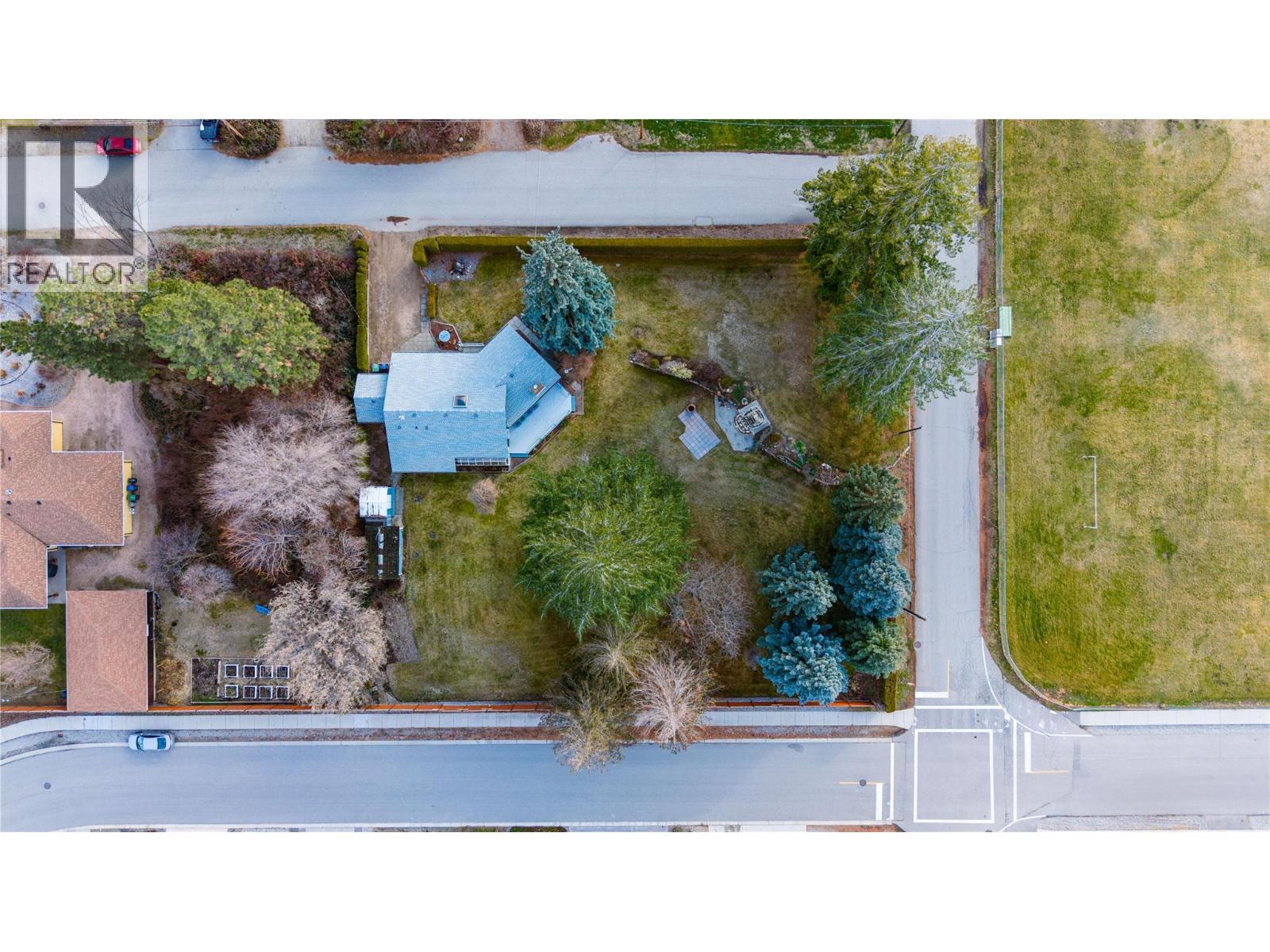 706 Miller Street, Summerland