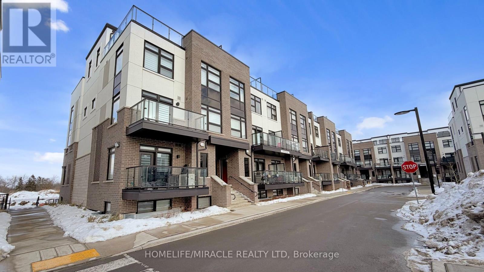 416 - 1577 ROSE WAY - Photo 3 of 50, Milton (CB Cobban), Ontario