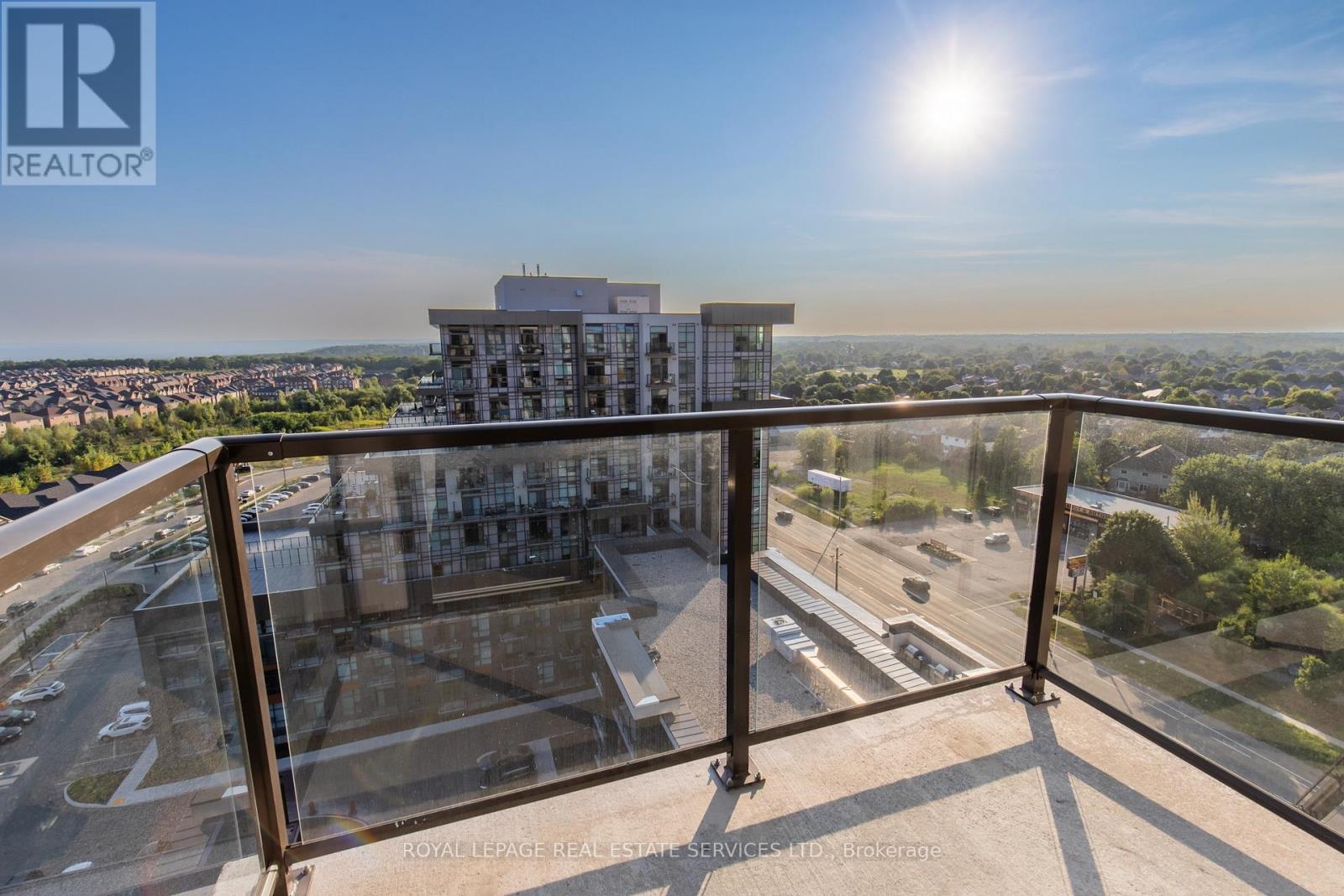 1211 - 470 DUNDAS STREET E