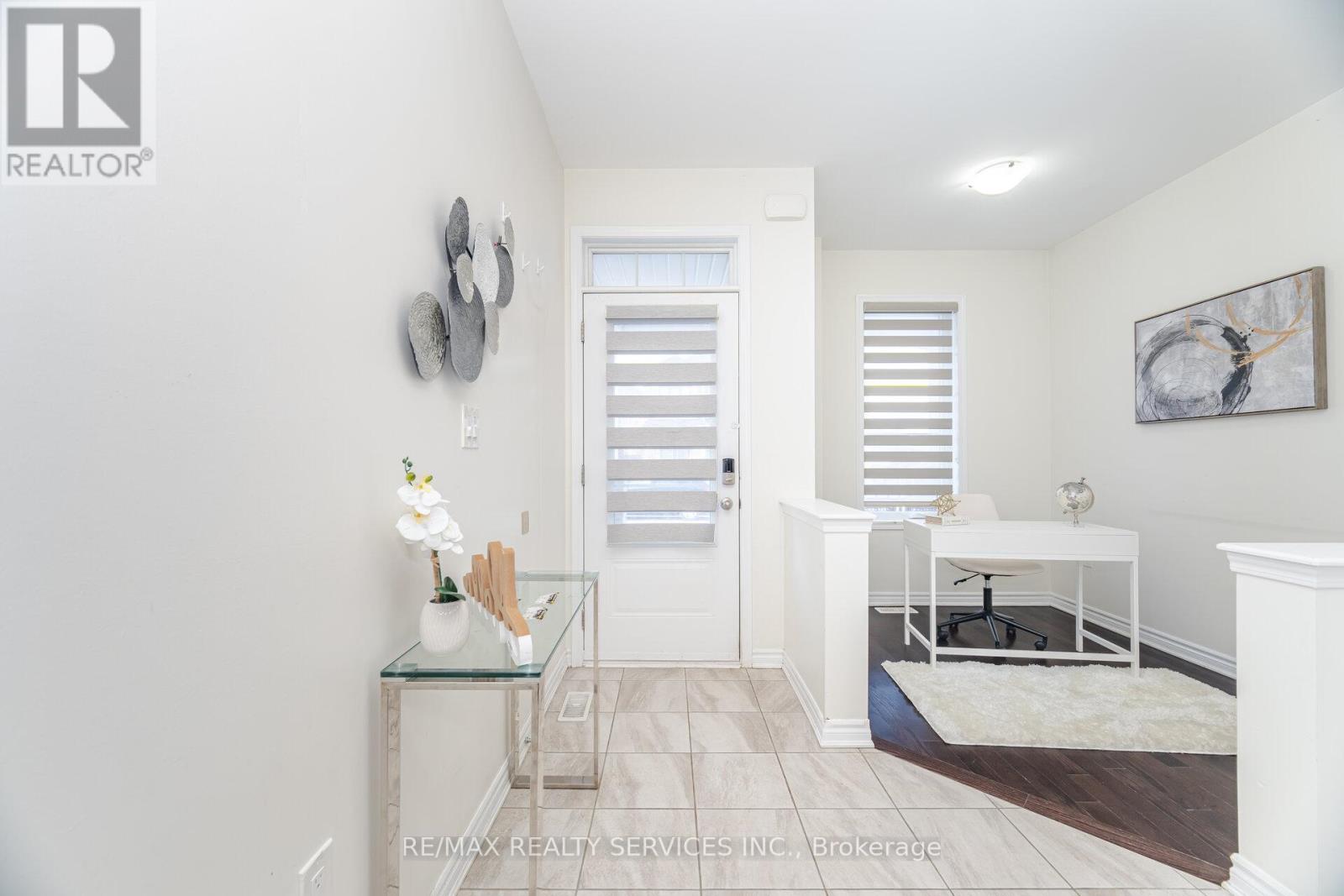 17 AVERILL ROAD - Photo 3 of 50, Brampton (Northwest Brampton), Ontario