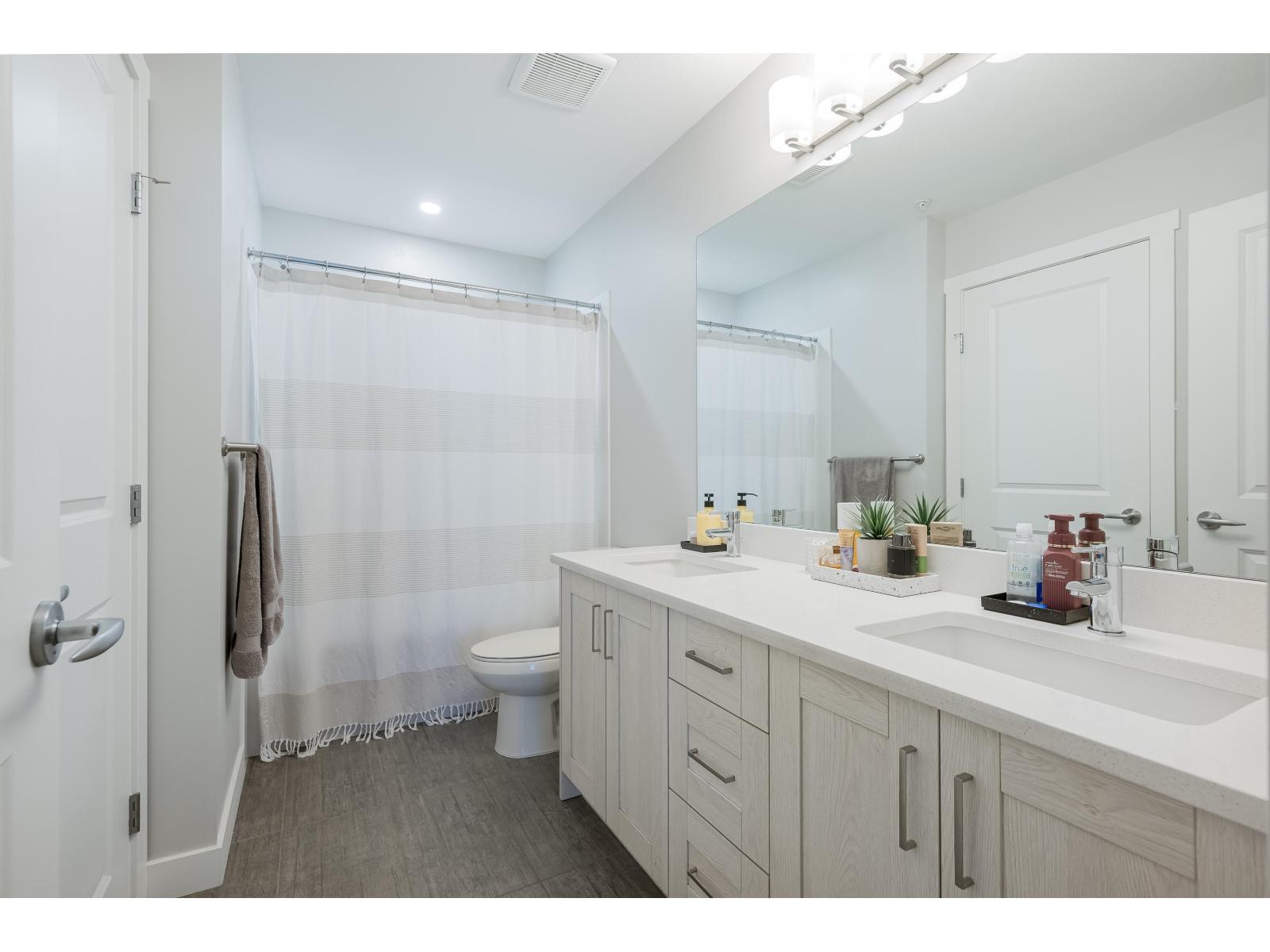 409 20826 72 AVENUE, Langley