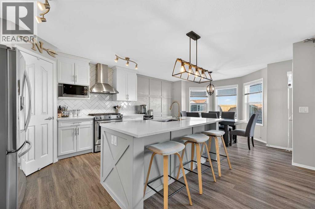 Single Family House for Sale in  Saddlecrest Way NE Saddle Ridge Calgary 