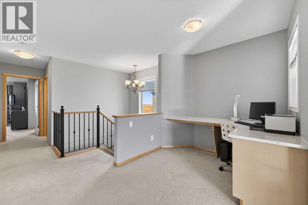 Single Family House for Sale in  Saddlecrest Way NE Saddle Ridge Calgary 