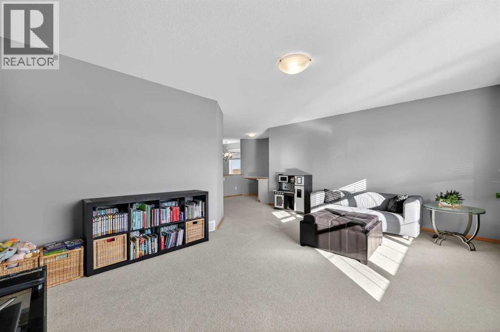 Single Family House for Sale in  Saddlecrest Way NE Saddle Ridge Calgary 