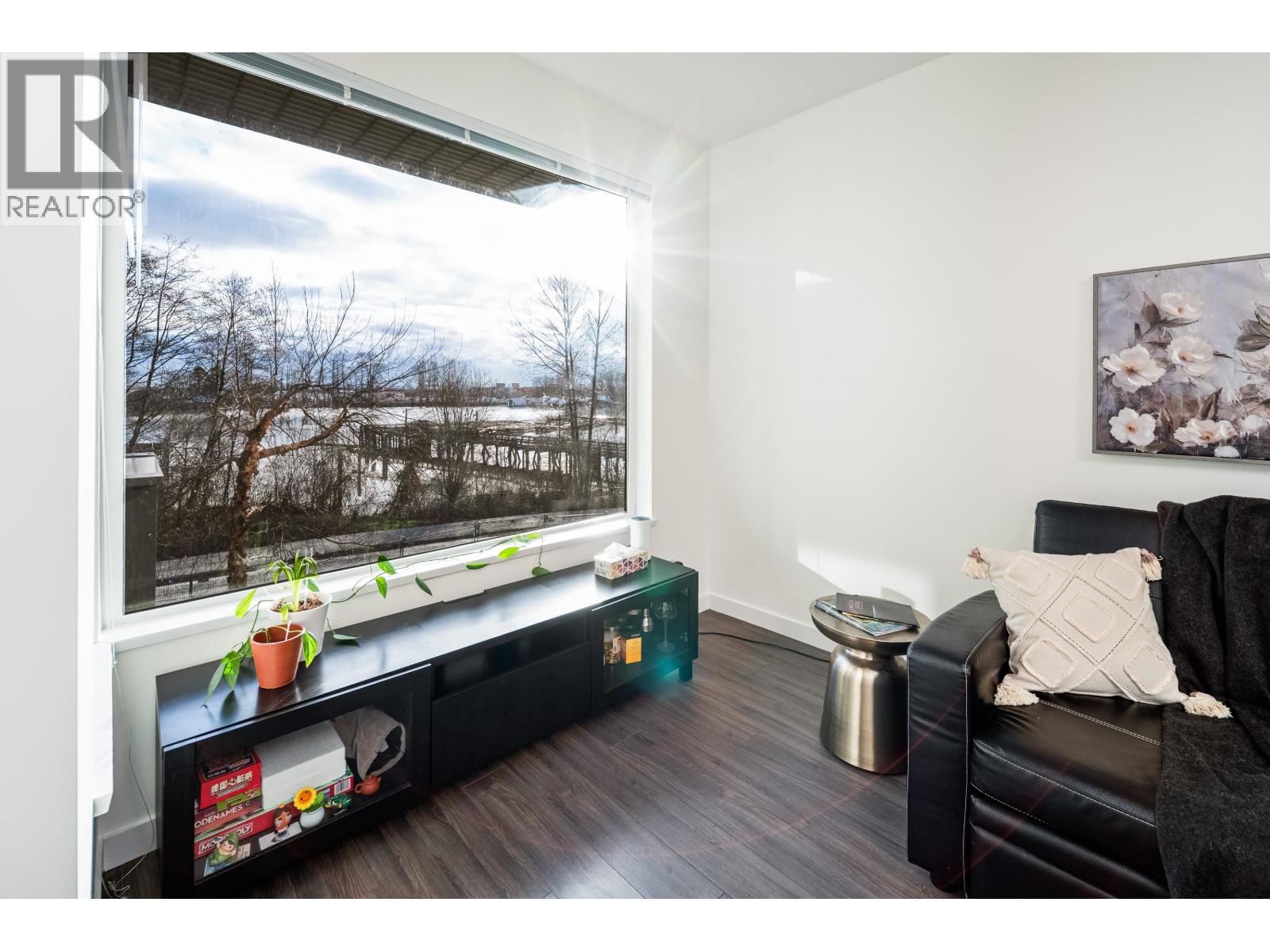 301 3138 RIVERWALK AVENUE - Photo 2 of 34, Vancouver, British Columbia