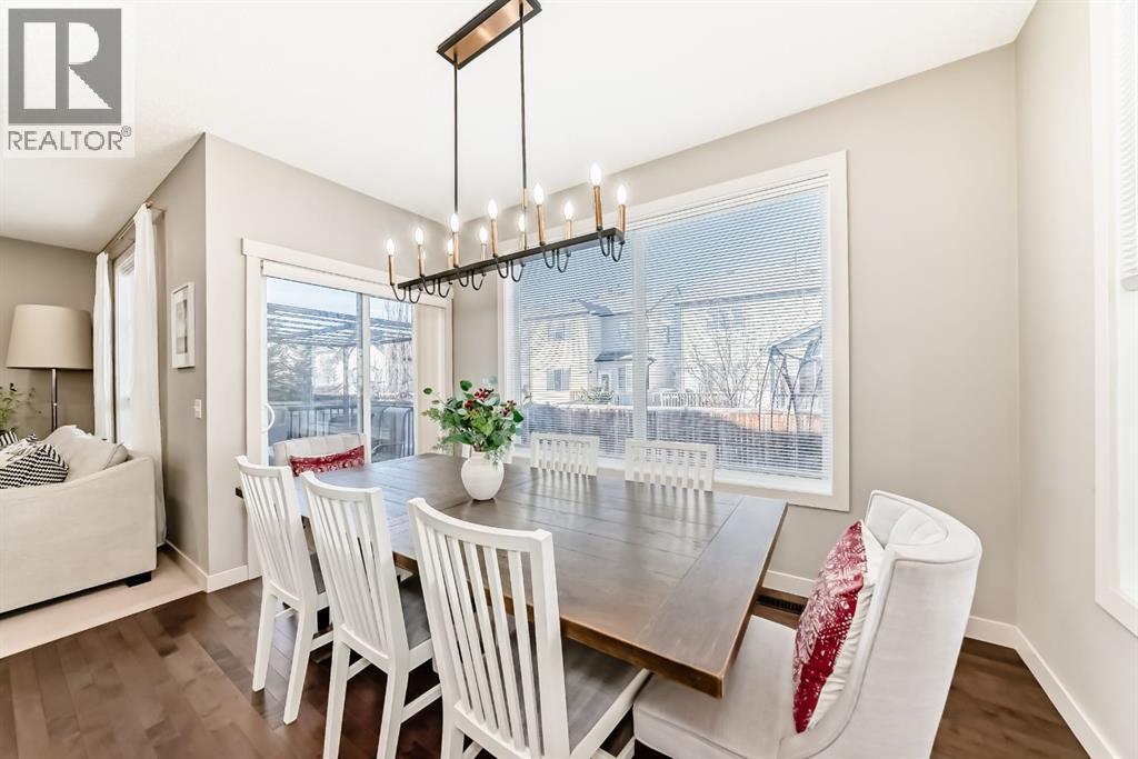 Single Family House for Sale in  Everridge Drive SW Evergreen Calgary 