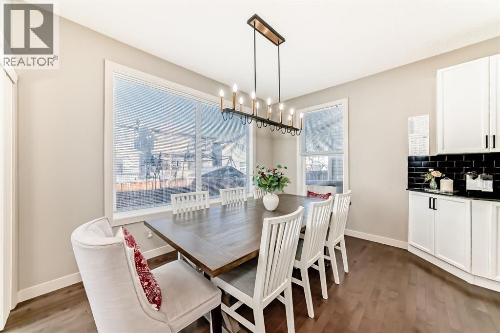 Single Family House for Sale in  Everridge Drive SW Evergreen Calgary 