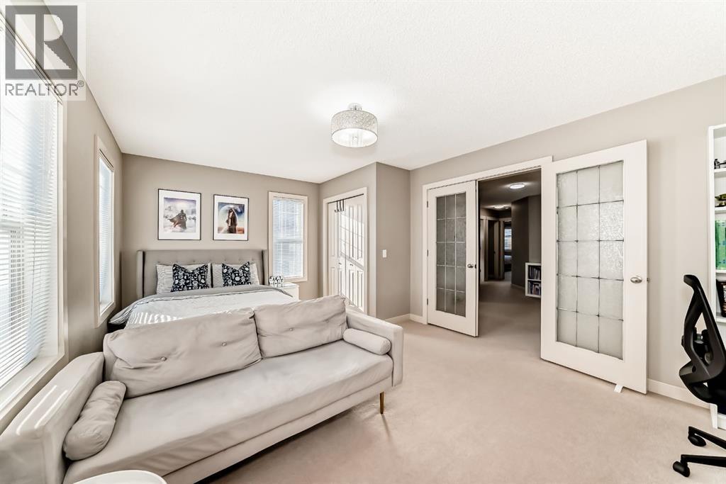 Single Family House for Sale in  Everridge Drive SW Evergreen Calgary 