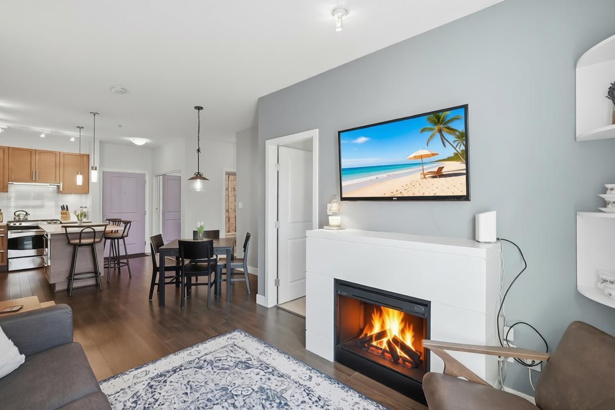 225 15850 26 AVENUE, Surrey