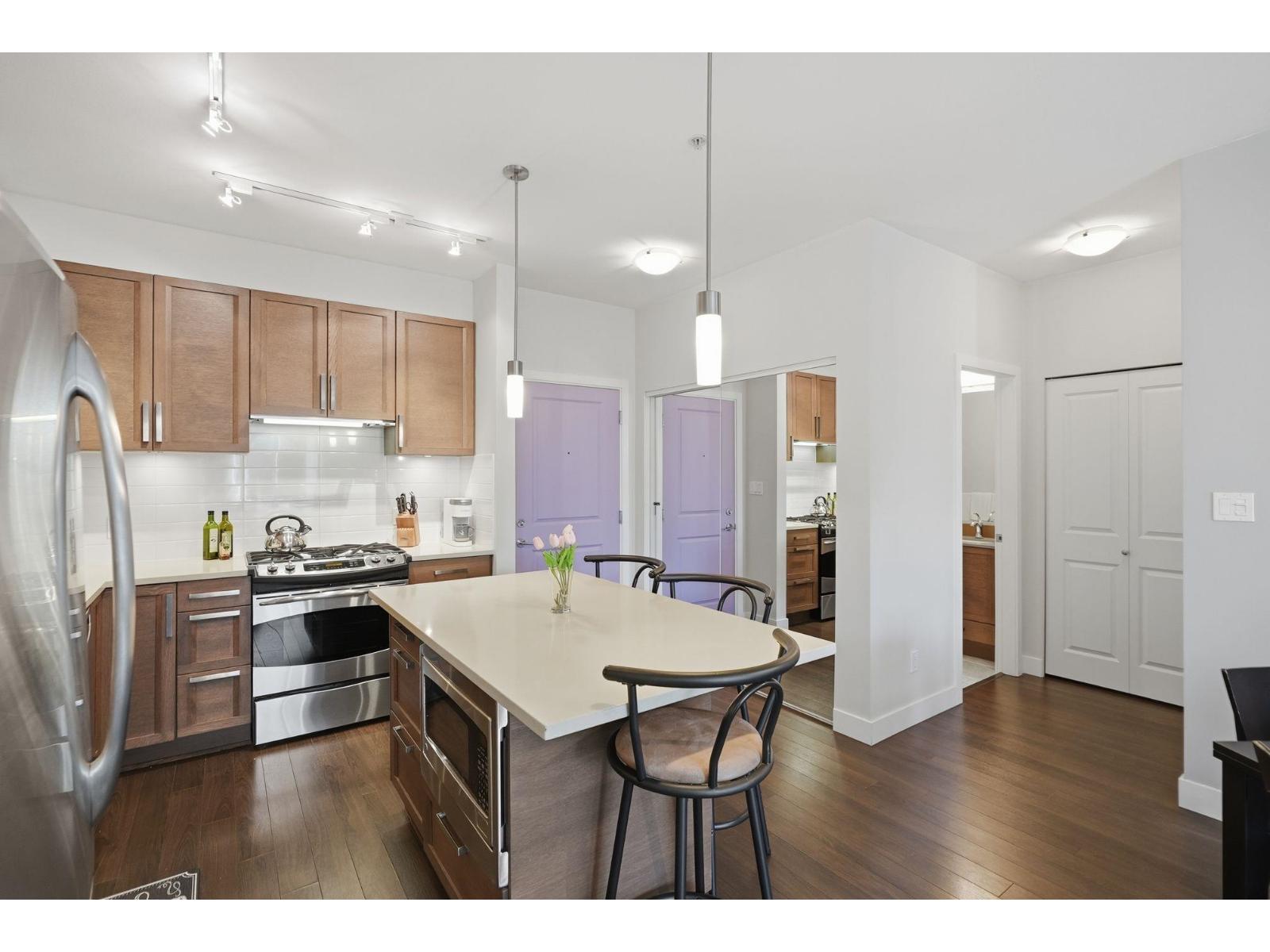 225 15850 26 AVENUE, Surrey